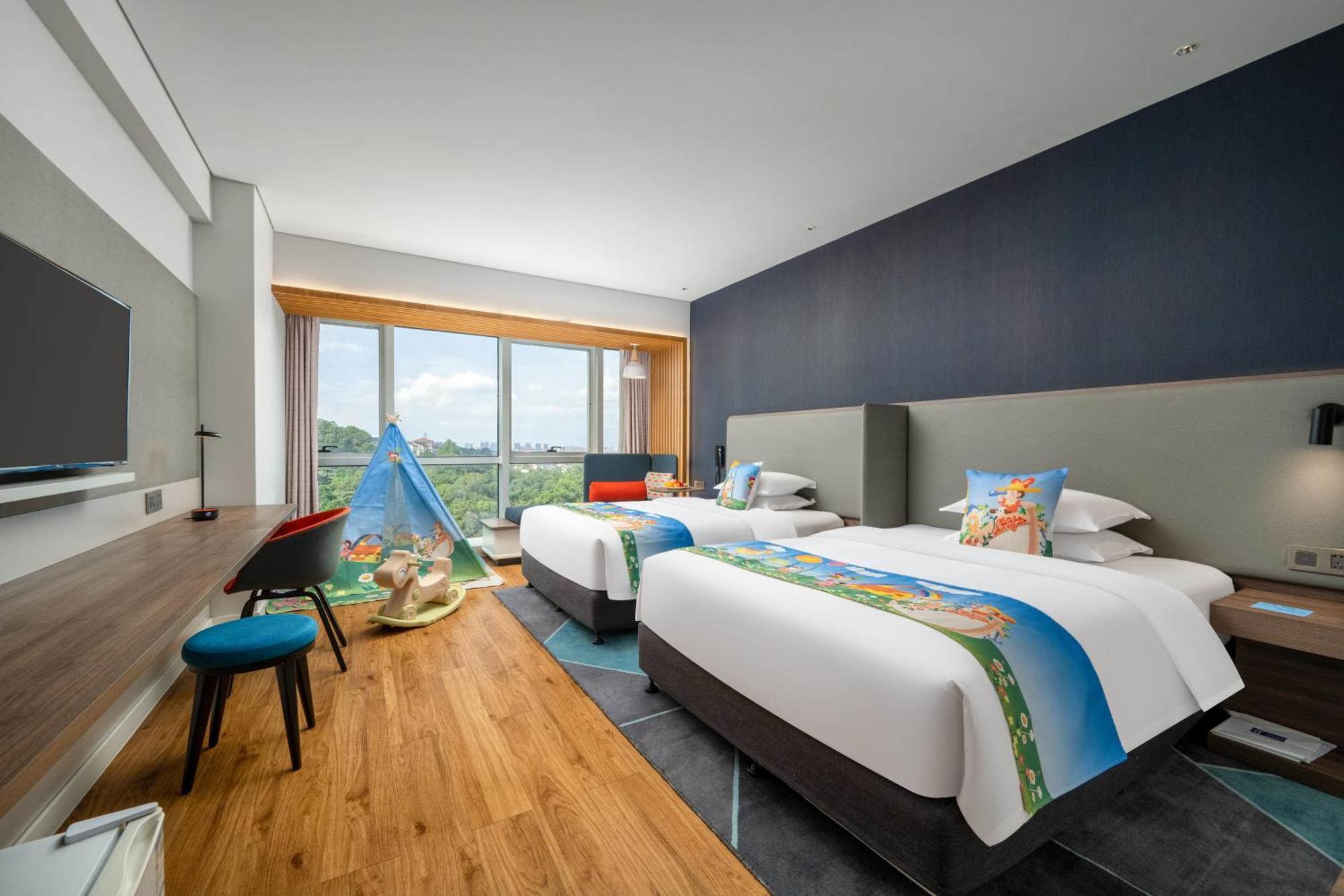 Holiday Inn Express Jiangmen Jianghai By Ihg Exteriör bild
