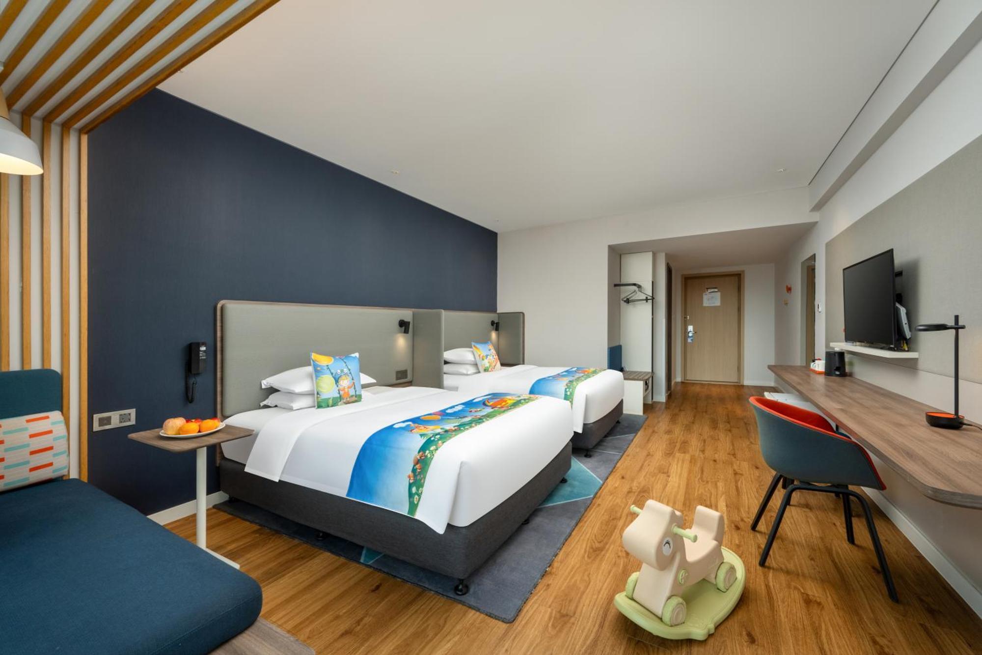 Holiday Inn Express Jiangmen Jianghai By Ihg Exteriör bild