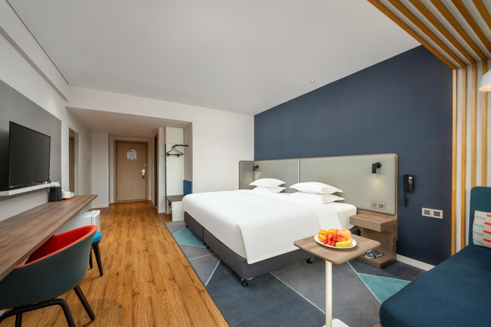 Holiday Inn Express Jiangmen Jianghai By Ihg Exteriör bild