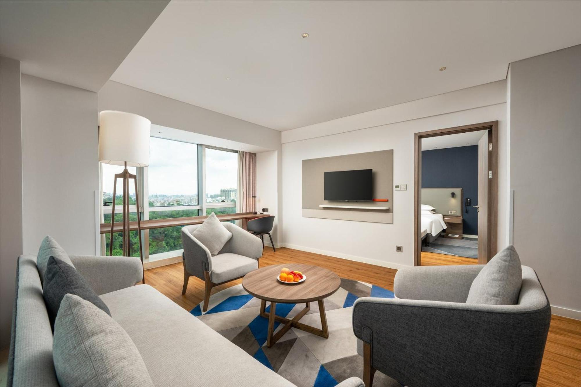 Holiday Inn Express Jiangmen Jianghai By Ihg Exteriör bild