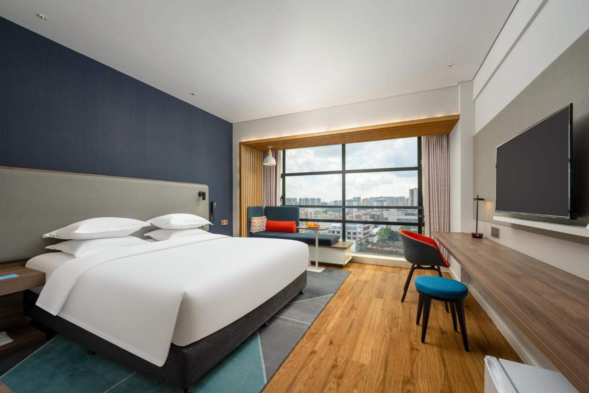 Holiday Inn Express Jiangmen Jianghai By Ihg Exteriör bild