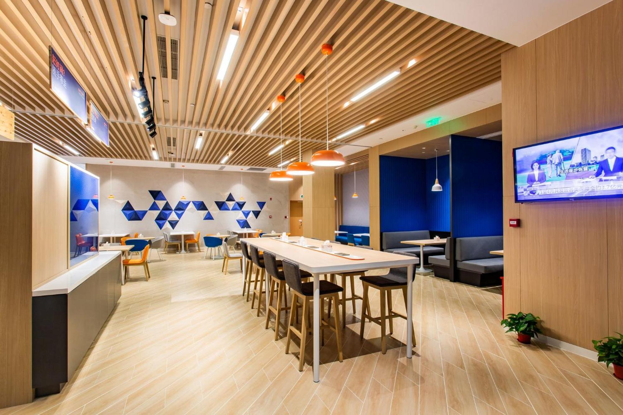 Holiday Inn Express Jiangmen Jianghai By Ihg Exteriör bild