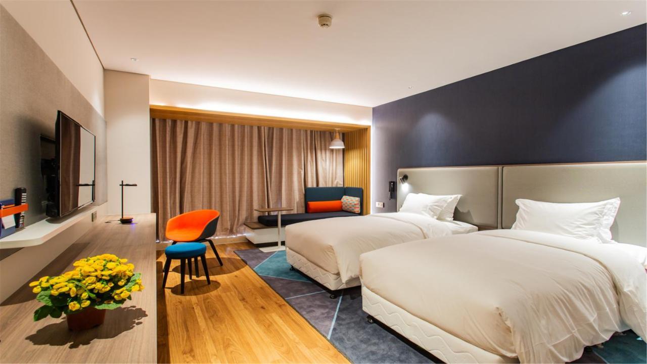 Holiday Inn Express Jiangmen Jianghai By Ihg Exteriör bild